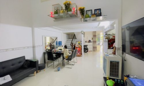 BÁN NHÀ TÂN BÌNH HXH 60M2 3 TẦNG BTCT NỞ HẬU 4.5M 2 MẶT HẺM THOÁNG  LÊ VĂN SỸ CHỈ 5.7 TỶ.