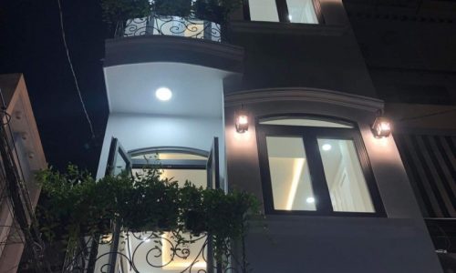 BÁN NHÀ PHÚ NHUẬN HXH 45M2 SÁT MẶT TIỀN 4 TẦNG 5 PHÒNG NGỦ ĐẸP LUNG LINH PHAN XÍCH LONG 7.68 TỶ.