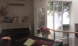 BÁN NHÀ PHÚ NHUẬN HXH 4 TẦNG ĐẸP LUNG LINH KHU VIP PHAN XÍCH LONG 4.6 TỶ.Mô tả:+ Diện tích: 35m2, ngang 3m dài 12m.+ Kết cấu: 1 trệt 2 lầu, sân thượng trước và sau, gồm 5 phòng ngủ, 3 toilet, 1 phòng thờ, phòng khách, phòng bếp.Mô tả:+ Vị trí: Cực đẹp, nhà ngay trung tâm phố ẩm thực. Gần Bệnh viện Hoàn Mỹ, đi bộ vài phút ra Siêu Thị Coopmart gần ngã tư Phan Đăng Lưu, Khu kinh doanh sầm uất và tập trung nhiều quán cà phê đẹp nhộn nhịp, cùng các công ty Văn Phòng,+ Lưu thông đi lại các Quận trung tâm rất thuận tiện. tiếp giáp Quận 1+ Khu an ninh tốt, dân trí cao yên tĩnh sạch sẽ.+ Nhà xây mới chắc chắn, BTCT ban công thoáng mát + Pháp lý: Sổ hồng hoàn công đầy đủGiá 4.6 tỷ. TL chủ nhà thiện chí gấp bán.Liên hệ: Mr Khoa 0582063101 Tư vấn xem nhà miễn phí