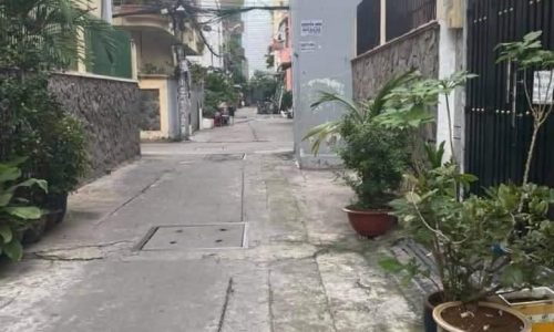 BÁN NHÀ PHÚ NHUẬN HXH 70M2 NGANG GẦN 9M 5 TẦNG KHU VIP NGUYỄN ĐÌNH CHÍNH 10.8 TỶ.