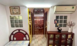 BÁN NHÀ MẶT TIỀN 70M2 5 TẦNG NGANG 4M VỈA HÈ KINH DOANH ĐỈNH NGUYỄN TRỌNG TUYỂN 18.5 TỶ.Mô tả:+ Diện tích: 70m2, ngang 4m dài 17m.+ Kết cấu 5 tầng sân thượng. 5PN, phòng thờ, Sân thượng thoáng mát.Mô tả:+ Mặt tiền VIP Tân Bình, kinh doanh đa ngành nghề.+ Vị trí cực đẹp, 2 vỉa hè rộng. Ngay vòng xoay Lê Văn Sỹ, Giáp Phú Nhuận, Quận 3. Khu vực hiếm nhà bán.+ Tiện ích xung quanh đầy đủ: gần bệnh viện, trường học, gần chợ, khu mua sắm, siêu thị….+ Nhà hiện cho thuê 30 triệu/thángGiá 18.5 tỷ. TL chủ nhà thiện chí gấp bán.Liên hệ: Mr Khoa 0582063101 Tư vấn xem nhà miễn phí