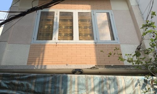 BÁN NHÀ QUẬN 3 40M2 NGANG 4 M 4 TẦNG BTCT LÔ GÓC 2 MẶT TIỀN LÊ VĂN SỸ 4 TỶ.