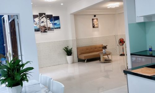 BÁN NHÀ BÌNH THẠNH SÁT HXH 50M2 NGANG 8M 3 TẦNG 6 PHÒNG NGỦ ĐINH TIÊN HOÀNG 4.85 TỶ.