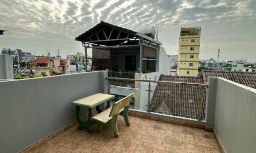 BÁN NHÀ GÒ VẤP SÁT PN 40M2 5 TẦNG 4 PN SÁT MẶT TIỀN ĐẸP LUNG LINH LÊ LỢI 4.99 TỶ.