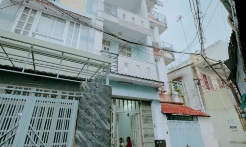 BÁN NHÀ PHÚ NHUẬN 55M2 3 TẦNG 5 PHÒNG NGỦ HD THUÊ KHU VIP PHAN XÍCH LONG 5.5 TỶ.