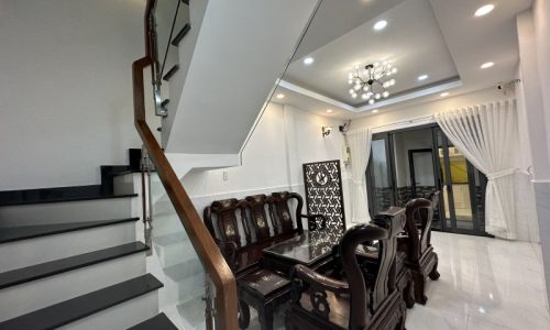 BÁN NHÀ PHÚ NHUẬN HXH 55M2 NGANG 5.5 M 2 TẦNG 2 PHÒNG NGỦ SÁT MẶT TIỀN THÍCH QUẢNG ĐỨC 4.9 TỶ.