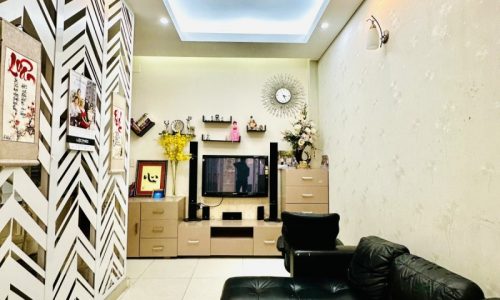 BÁN NHÀ TÂN BÌNH HXH 68M2 NGANG 5M 3 TẦNG 4 PN SÁT MẶT TIỀN GẤP BÁN NGUYỄN TRỌNG TUYỂN 6 TỶ.