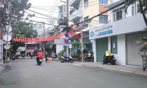 BÁN NHÀ MẶT TIỀN HẺM 60M2 NGANG 4 M OTO VÀO NHÀ KINH DOANH ĐỈNH KHU VIP PHAN XÍCH LONG ĐOÀN THỊ ĐIỂM 11.5 TỶ.