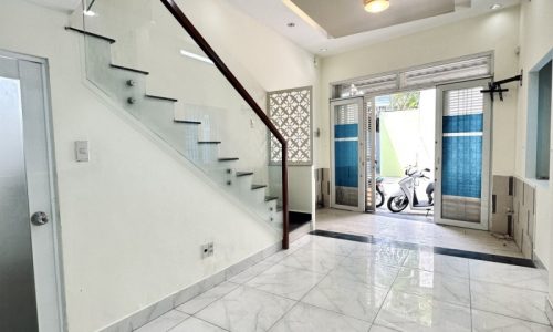 BÁN NHÀ PHÚ NHUẬN HXH 40M2 4 TẦNG 5 PN NGANG 4M SÁT MT TRƯƠNG QUỐC DUNG 6.2 TỶ.