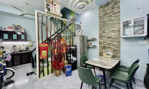 BÁN NHÀ PHÚ NHUẬN 35M2 3 TẦNG NGANG GẦN 4M 3 PN SÁT MẶT TIỀN KHU VIP HUỲNH VĂN BÁNH 4.7 TỶ.