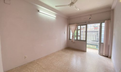 BÁN NHÀ PHÚ NHUẬN HXH 90M2 4 TẦNG 6 PN SÁT MẶT TIỀN CHDV ĐỈNH LÊ VĂN SỸ GẤP BÁN 9.55 TỶ.