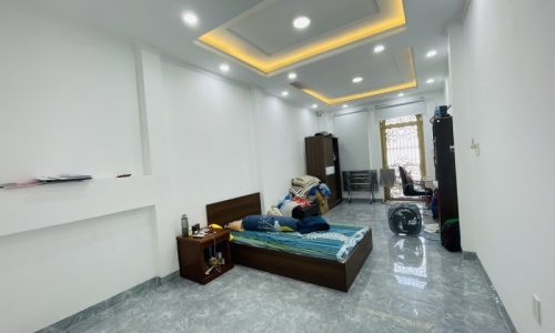 BÁN NHÀ PHÚ NHUẬN OTO VÀO NHÀ 50M2 5 TẦNG 4 PN SÁT MT KD ĐỈNH PHAN XÍCH LONG GẤP BÁN 10.9 TỶ.