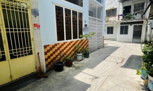 BÁN NHÀ PHÚ NHUẬN HẺM 3M 50M2 2 TẦNG NỞ HẬU 5M 2 MẶT HẺM DÂN TRÍ CAO HỒ VĂN HUÊ GẤP BÁN 4.9 TỶ.