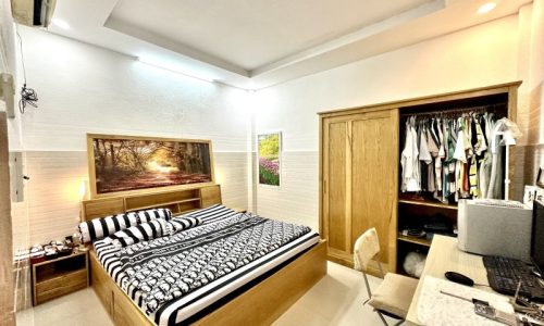 BÁN NHÀ PHÚ NHUẬN HXH 50M2 2 TẦNG NGANG 4M PHAN XÍCH LONG 7.6 TỶ.