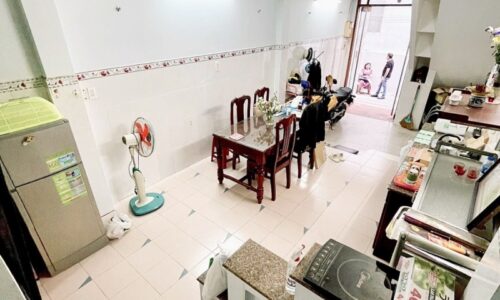 BÁN NHÀ PHÚ NHUẬN HXH  50M2 5 TẦNG NGANG GẦN 4M 4 PN SÁT MẶT TIỀN PHAN ĐÌNH PHÙNG 7.8 TỶ.