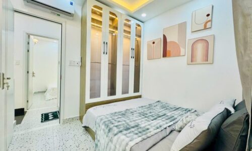 BÁN NHÀ MẶT TIỀN KD ĐỈNH 35M2 NGANG 4M  2 TẦNG MỚI ĐẸP FULL NỘI THẤT  LÊ TRỰC  4.65 TỶ.