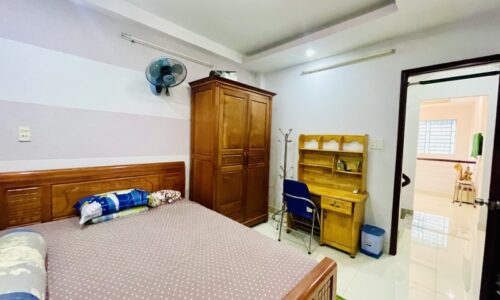 BÁN NHÀ PHÚ NHUẬN 50M2 OTO VÀO NHÀ 5 TẦNG NỞ HẬU 5,5M ĐẸP THÍCH QUẢNG ĐỨC 8.8 TỶ.