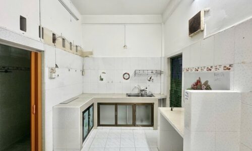 BÁN NHÀ PHÚ NHUẬN HXH 70M2 2 TẦNG NGANG 4,2M 3 PN HẺM THÔNG THÍCH QUẢNG ĐỨC   GẤP BÁN 8.8 TỶ.