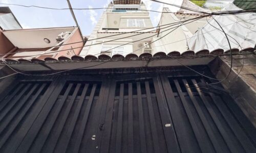 BÁN NHÀ PHÚ NHUẬN HBG 45M2 4 TẦNG NỞ HẬU 6M 5 PN SÁT MT DÂN TRÍ NGUYỄN ĐÌNH CHÍNH 5.85 TỶ.