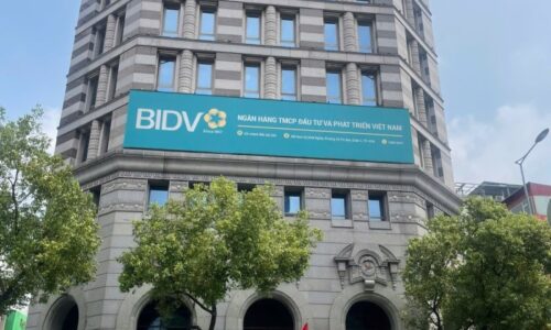 BÁN NHÀ QUẬN 3 HXH 30M2 3 TẦNG NGANG 3.5M KD ĐỈNH SÁT MT NAM KỲ KHỞI NGHĨA 5.5 TỶ.