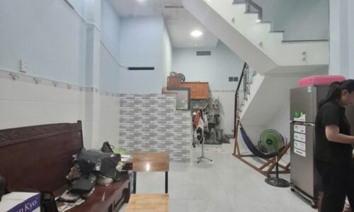 BÁN NHÀ QUẬN 3 HXH 40M2 2 TẦNG NGANG 4,3M KD ĐỈNH SÁT MT TRẦN VĂN ĐANG 6.5 TỶ.