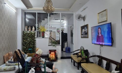 BÁN NHÀ PHÚ NHUẬN HXH 60M2 4 TẦNG NGANG 4M 4 PN SÁT MT DÂN TRÍ NGUYỄN KIỆM 10.2 TỶ.